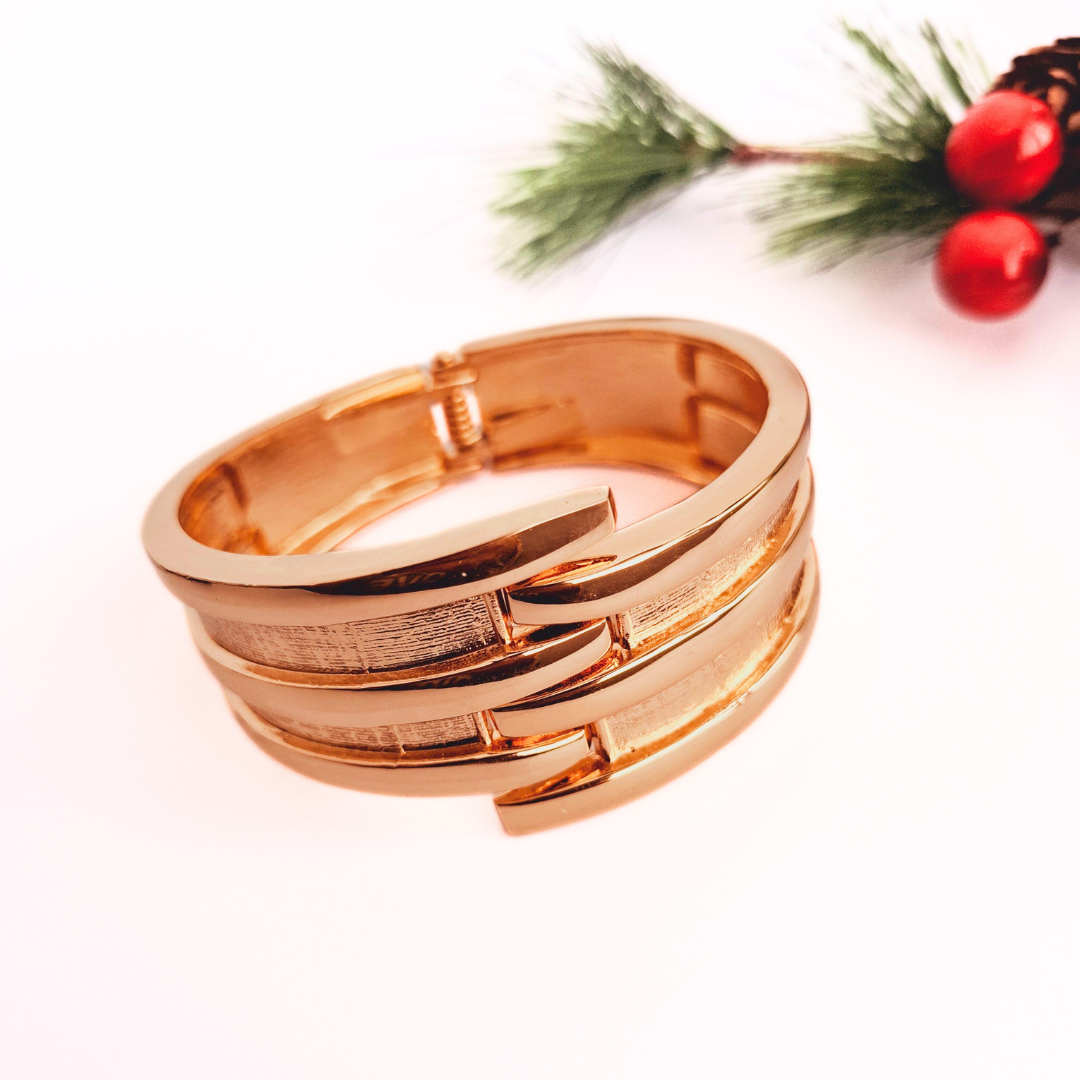 Golden Clutch Bangle Bracelet